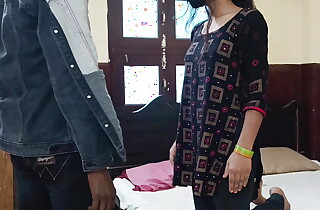 Indian Wife cuckold Hubby Ke Samne Boyfriend se Chuda Karai