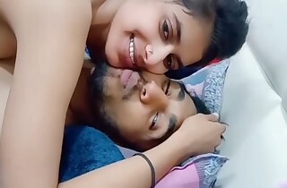 Indian Cute Girl Gender in Hotel field by her boyfriend Lip Kissing and Trample Pussy Hindi Audio