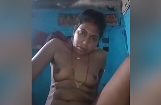 Today Exclusive- Desi Townsperson Bhabhi Record Pinpointing Selfie Video For Money