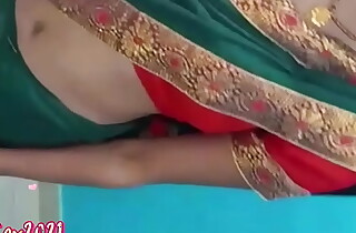 Pizza supplying crony drilled Indian hot girl in her house