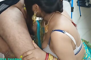 Sex Adjacent to Desi Bhabhi In all directions Kicthen Green Saree