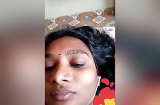 Exclusive- Sexy Tamil Girl In like manner Her Boobs On Video Call