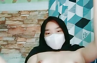 18yo indonesian teen masturbate