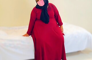 Fucking a Chubby Muslim mother-in-law wearing a overheated burqa & Hijab (Part-2)