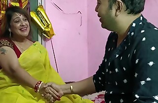 Hot Aunty Vs Young Lover Sex! Desi Coition