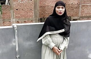 Muslim burqa girl Yoururfi got fucked by Hindu boy in stairs