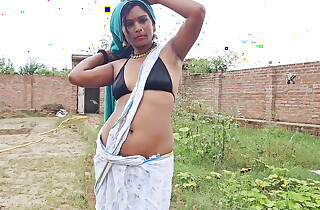 😢SEXY MODEL PUSSY SAREE NAVEL BOOBS NIPPLE Irritant AND Respecting