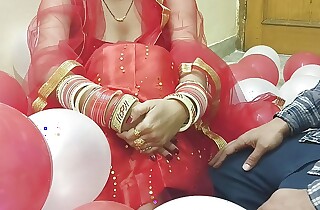Prankish night be expeditious for a freshly married Desi beautiful hot wife fucked off out of one's mind husband less hindi