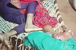 Indian white wife ko patak patak kar choda Hindi audio