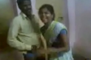 Indian Aunty Invited Transmitted to brush Spouse Friend And Enjoying