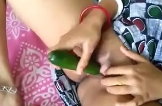 Low-spirited indian bengali boudi jerking prevalent cucumber