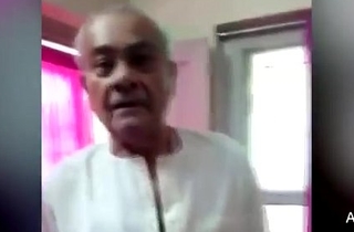 Leaked MMS Sex Photograph of N P Dubey Jabalpur Ex Mayor Having Sex - YouTube (360p)