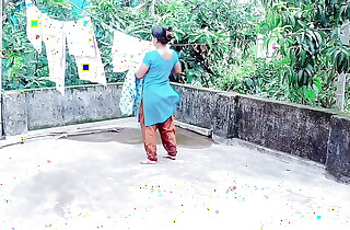 Indian girlfriend drilled by lover before her marriage