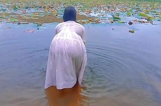 Srilankan Sexy Outside Berth Playing, Code of practice Girl Bathing Natural Tank, Srilankan Outside Sexhot Video