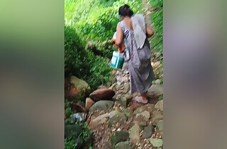 Jungal Pe Nadi Main Sex