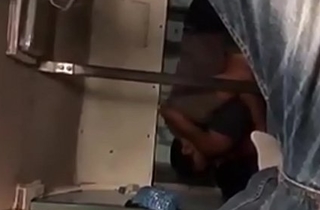 Indian train hot mallu video