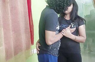 Vaishnavy and Sharun Raj shorts and t shirt romance, Ass kiss romance, Mallu shorts romance, Mallu ass romance, LIp kiss