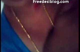 South Indian Aunty Edgily Gushes Her Boobs