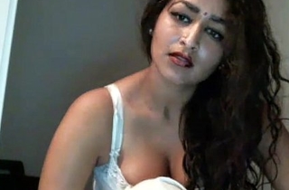Alone indian aunty - having teasing fun superior to before webcam