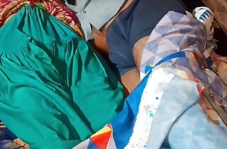 Desi girl shoni bhabhi ki chudayi devar ne bhabhi ko ghodi bana ke choda Indian desi sexi video shoni bhabhi ki chudayi