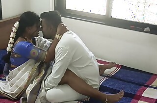 Indian desi Marathi kavita bhabhi wearing saree fuck with day