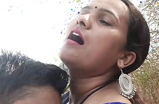 A married Kavita bhabhi fuck with lover in jungle