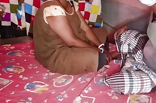 come and insert that hard flannel into your Mother-in-law's juicy pussy, relieve the illuminated sensation in the pussy."