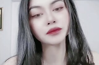 Indonesian makeup artists, swaying bonuses