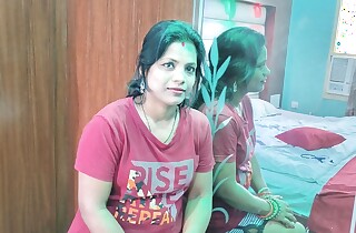 Indian Newlywed Nisha Called Boyfriend for Sex but Fucked with man - Viral Hot Sex