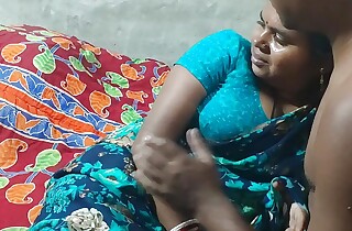I took off my stepbrother&#039;s wife&#039;s clothes, inserted my cock in her pussy and had enjoyment fucking her