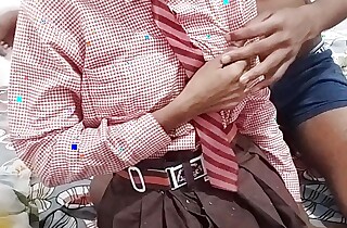 Indian Desi School GIrl Sexual intercourse - Viral MMS