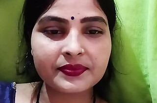 My stepsister to be sure received to show saree navel