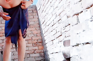 Hot sexy bhabhi ko hoover rahe josh aa gaya fir bhabhi ji lukewarm went to the house with the addition of took off her salwar with the addition of masturbated, then go inside the passion.