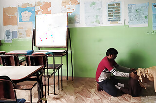 Indian Kolkata School Girl Sex In Class