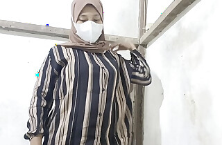 Viral!! Beautiful Teacher Is Masturbating