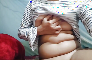 Desi Municipal school girl masterbating she wants to full satisfaction of fingering and pressing natural chest